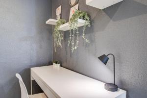 Appartements Le Reve Bleu - Joli T3 lumineux avec balcon & parking gratuit - Centre Toulouse : photos des chambres