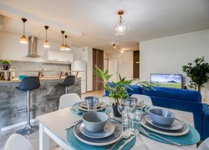 Appartements Le Reve Bleu - Joli T3 lumineux avec balcon & parking gratuit - Centre Toulouse : photos des chambres