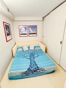 Green Heaven Apt, Rickeys