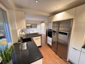 Exklusive Ferienwohnung mit schönem Garten und Blick ins Grüne