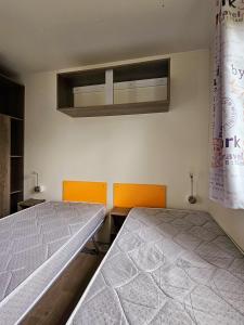 Verblijfpark Kasteel van Viane tiny house 4 personen minimum 7nachten