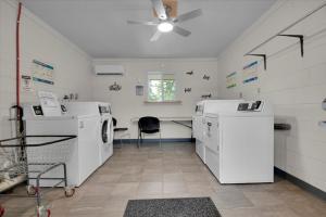 Tranquil Mountain Cabin Retreat near Anakeesta