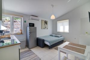 RougeMARIN apartments