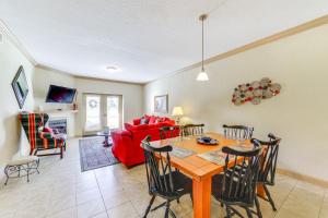 Mountain Escape with Pool Access in Pigeon Forge!