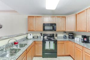 Mountain Escape with Pool Access in Pigeon Forge!