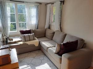 Holmåkra long stay by House Viola, 3 bedroom entire house in Bodafors, sleeps 7