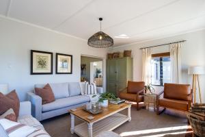 Libertas House, Cheverells Farm