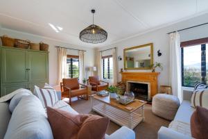 Libertas House, Cheverells Farm