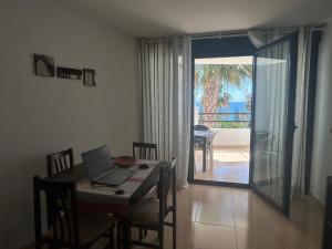 Apartamento con Terrazas y vistas al mar