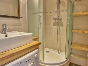 Appartements Charmant duplex renove, vue sur Mont Charvin, 4 pers. - FR-1-505-25 : photos des chambres