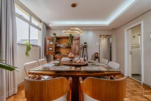 3 Quartos, Perto do metrô, vaga |Brazilian Corner