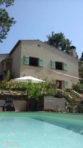 Villas Villa climatisee avec piscine : photos des chambres
