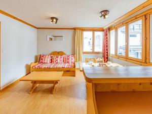 Studio 4 pers en station, au pied des pistes - FR-1-807-27