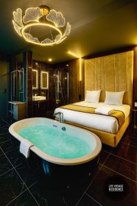 LiFE VOYAGE RESIDENCE & SPA - Strasbourg's City Center Luxury Experience