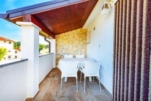 Sanus Apartments