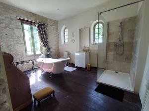 B&B / Chambres d'hotes Manoir des 2 Sources : photos des chambres