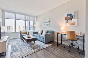 Luxury Apt In Heart of Seaport