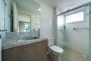 Curaçao 201 - Cobertura duplex com jacuzzi privativa - 50 metros da Praia de Canto Grande!
