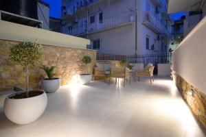 Kyras Luxury Suites 1