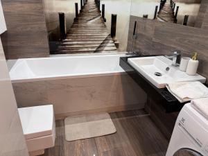 Apartament Browarna ! Parking 24h free, Netflix free Quick check-in