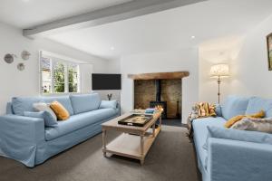 Stunning, Cosy Cotswolds House & Beautiful Garden