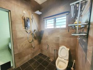 Ipoh Tambun pool villa 5br 18pax bbq mahjong