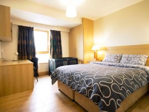 St Angelas Lakeside Aparthotel SALA