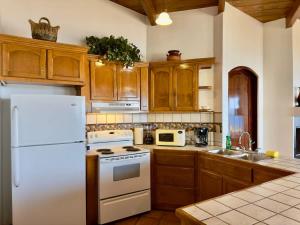 Puerto Nuevo Surf Villa Tranquilidad 2BR with pool