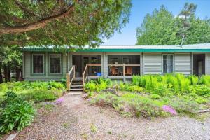 Rustic Bruce Retreat with Pool!