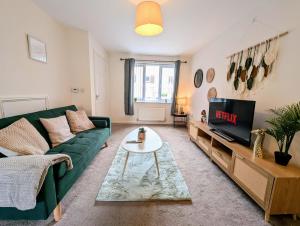 City Reach - King bed, Parking, 2 TVs, O2 Apollo, Hospital & Oxford road