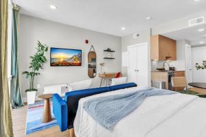 Luxe Studio with City Views - Near Fishtown