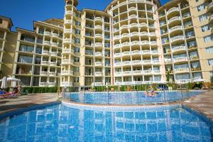 2 bedroom apartment komplex Andalusia Elenite with terrasa and sea