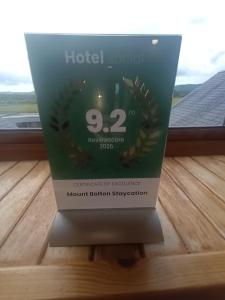 Moun Bolton Cabin Chester