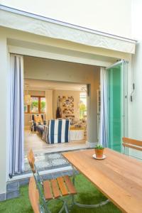 Charming Coastal Townhouse at The Majestic