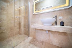 Villa Cennetkoy Kalkan sleeps 12