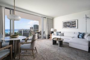 Deluxe Suite with Ocean View room in The Ritz-Carlton Residences Waikiki Beach Hotel