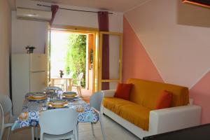 Villaggio Portorosa - La casetta tra le palme 14