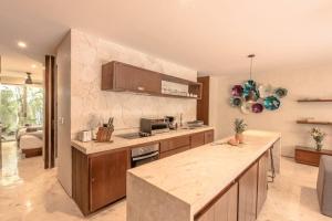 Apartment in Tulum with Free Beach Pass & Private pool & 24hrs Security