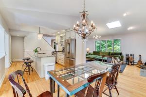 Cozy Woodland Home! Ski and Hike Coastal Connecticut