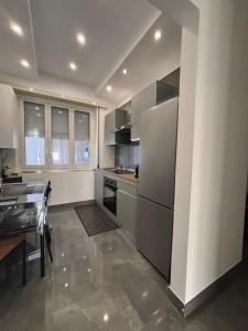 Louis Helen Apartment