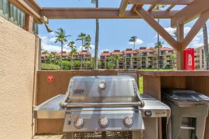 Kamaole Sands 8-204- Kihei resort condo, AC, across street from beach
