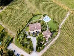Apartment in Lucca with Winery and Pool