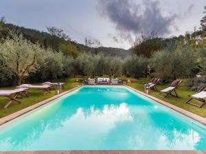 Villa in Camaiore with Pool & Tuscan Views