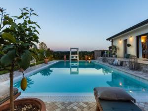 Villa in Viareggio near Lecciona Beach
