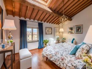 Renaissance Rooftop Retreat in Lucca