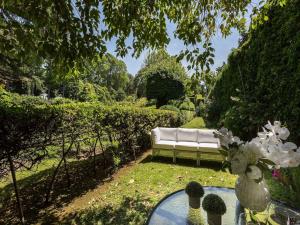 Apartment in Lucca with Private Garden