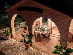 Villa in Tuscany with Panoramic Views and Pool