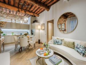 Urban Escape in the Heart of Lucca