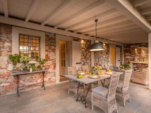 10 bedroom luxury villa in Lucca
