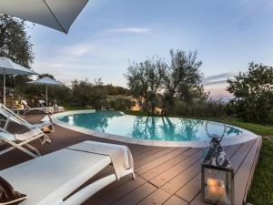 Villa near Lucca with Pool and Scenic Views